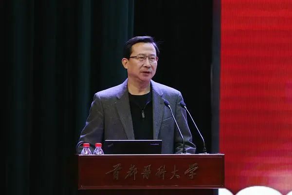 饶毅：我动手能力比较差，一般人做一遍就会的，我要做三遍，用了九年才获得博士学位