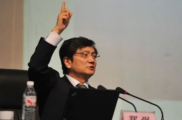 郑强教授缺席学校重大活动，专家：释放重大信号！